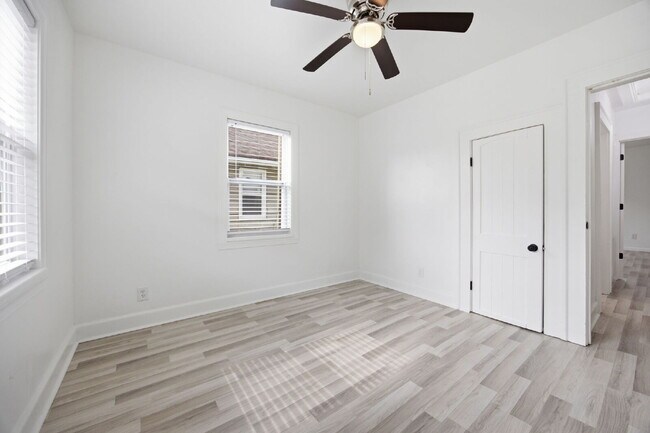 Building Photo - Freshly Renovated Ranch with a Spacious Fenced Yard
