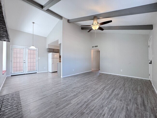 Building Photo - 1809 Agua Dulce St