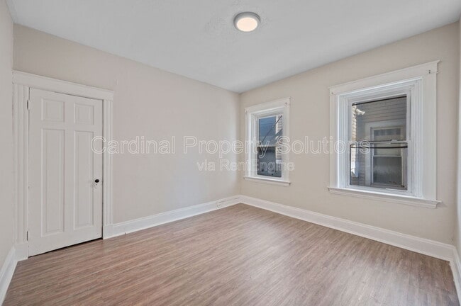 Building Photo - 816 Windham Ave