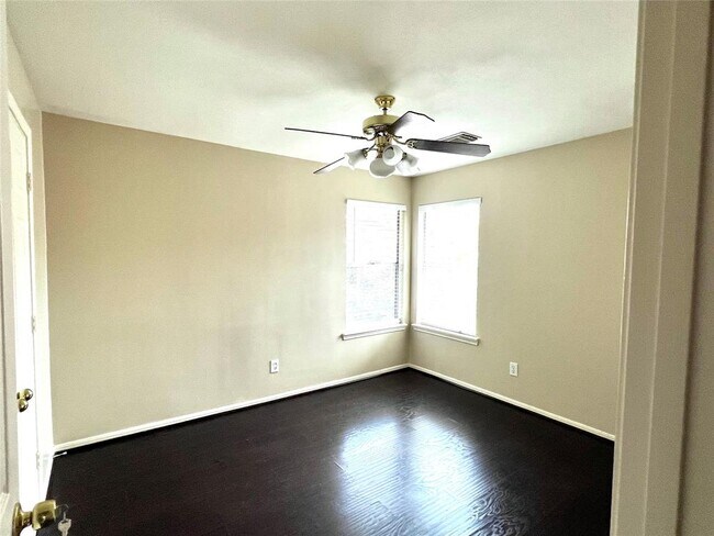 Building Photo - 4423 Timber Hill Dr