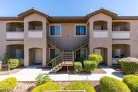 Building Photo - 2305 W Horizon Ridge Pkwy
