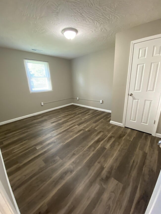 Building Photo - 1628 W Scott St