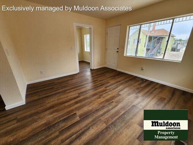 Building Photo - 625 Elm St