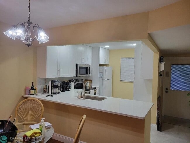 Building Photo - 2828 Casita Way