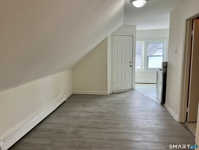 Building Photo - 2449-2451-2451 North Ave