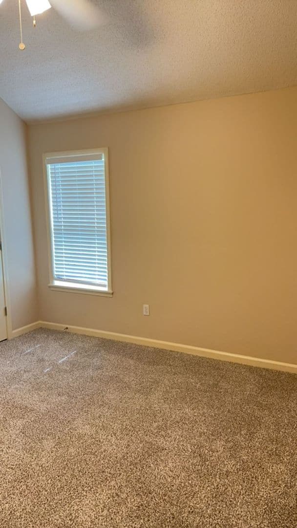 Building Photo - 805 Johnston Cove