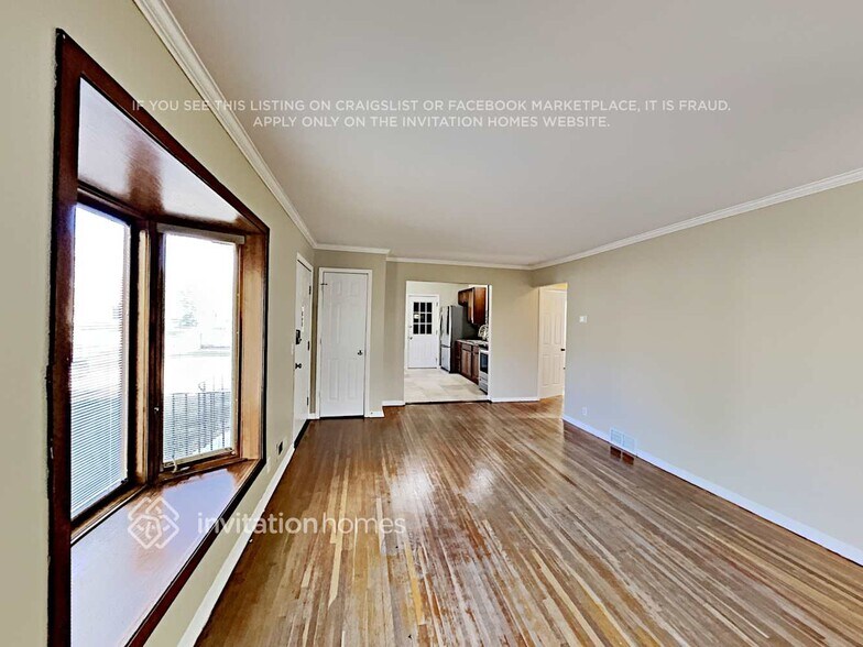 Building Photo - 5121 France Ave N