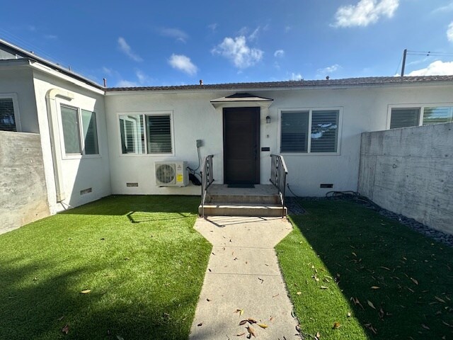 Front Yard - 2611 22nd St