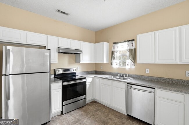 Building Photo - 3285 Oakley Pl