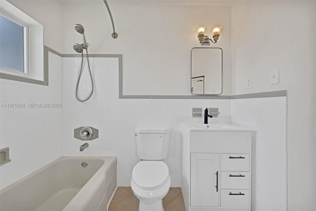 Building Photo - 380 NW 47th Ct