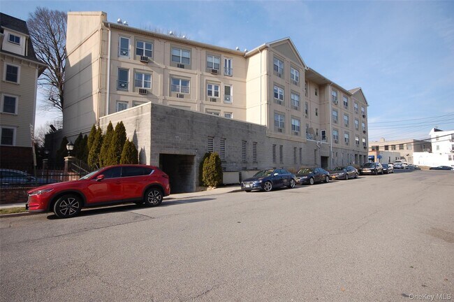 Building Photo - 400 Mt Pleasant Ave