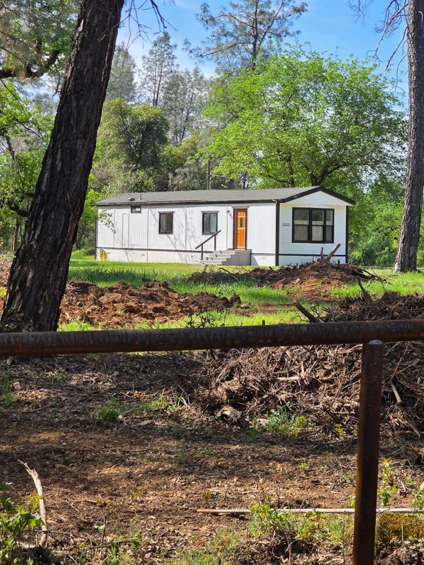 Building Photo - 20615 Conestoga Trail