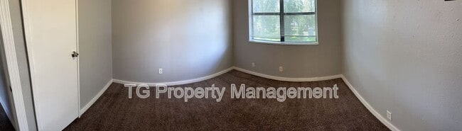 Building Photo - 2821 Moncrief Rd