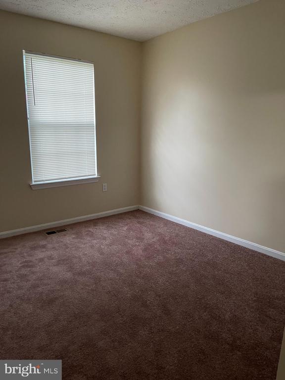 Building Photo - 2420 Rosecroft Ct