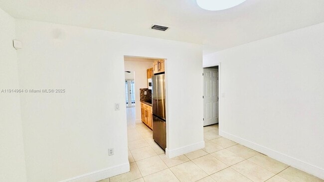 Building Photo - 3182 SW 25th Ter