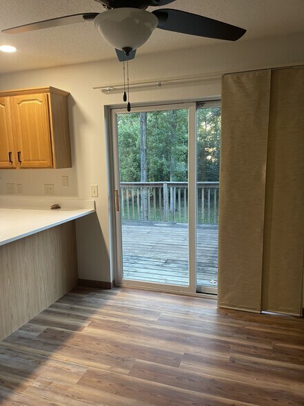 Building Photo - 10514 Gull Point Rd