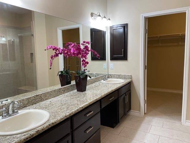 Building Photo - 507 Altozano Dr