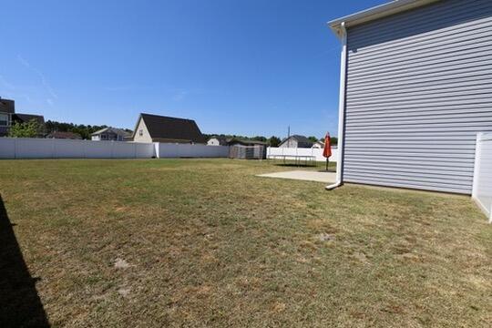 Building Photo - 3260 Matthews Dr