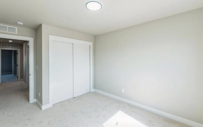 Building Photo - 14405 Springbrook Trl