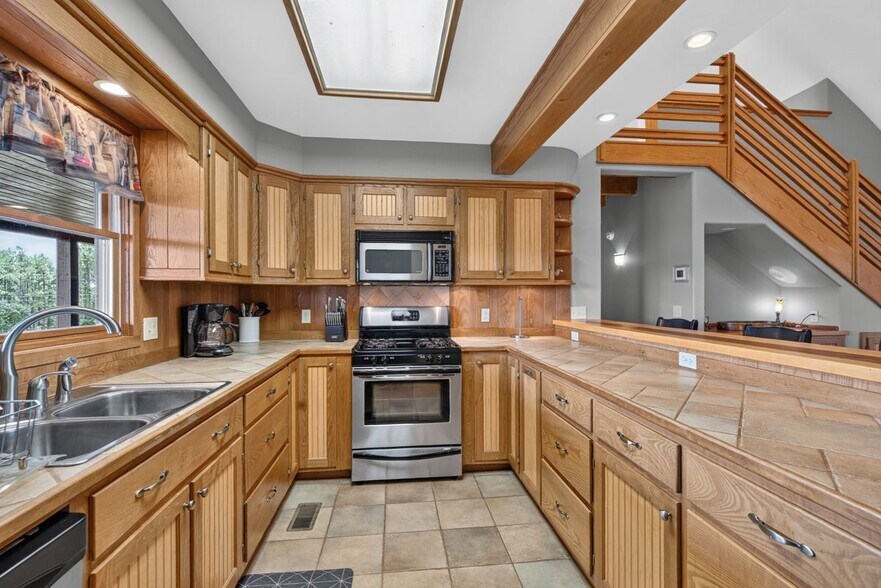 Building Photo - 441 State Rd 1541