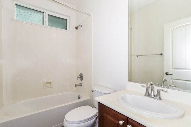 Building Photo - West Roseville Solar! 3 Bedroom, Plus den/...