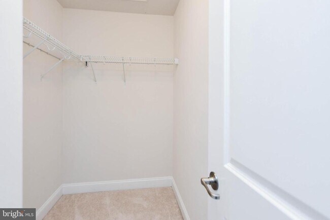 Building Photo - 7102 Druce Way