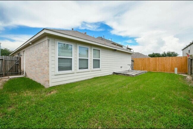 Building Photo - 4854 Fair Oak Dale Ln