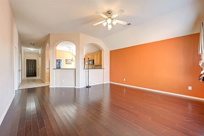 Building Photo - 3403 Sparta Dr