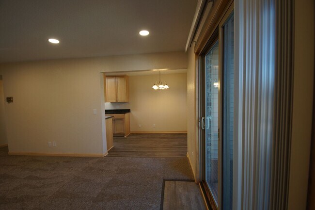 Building Photo - Modern Elegance Meets Comfort – Beautifully Renovated Two-Bedroom