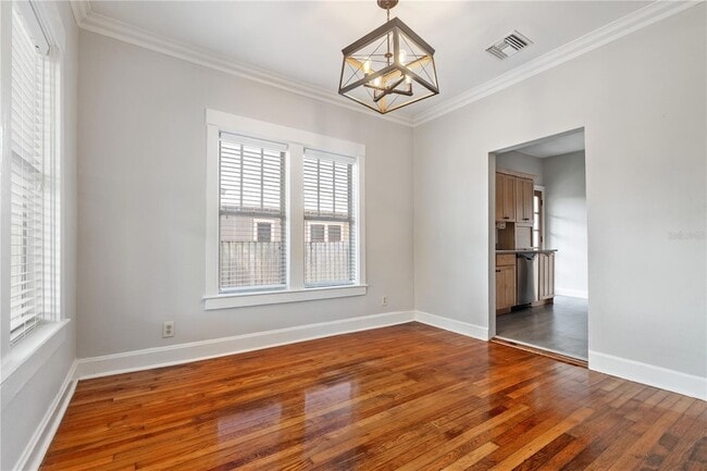 Building Photo - 227 W Fern St