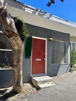 Building Photo - 952 1/2 Hyperion Ave