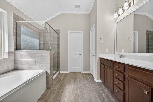 Building Photo - 4550 Shallow Ember Dr