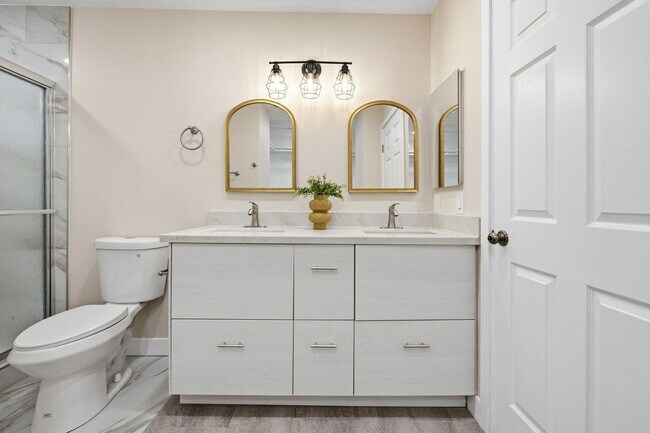 Building Photo - 4153 Golden Star Ct