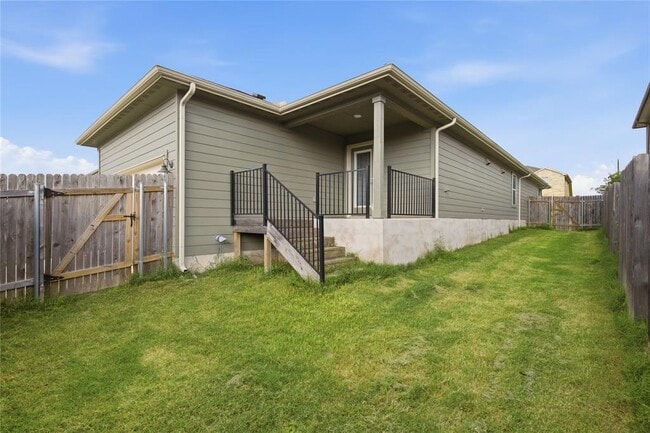 Building Photo - 126 Fairmeadow Downs Dr