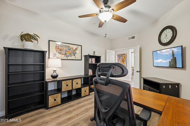 Building Photo - 15050 N Thompson Peak Pkwy