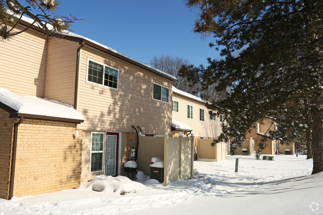 Deerpath Apartments East Lansing