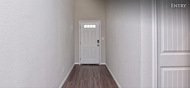Building Photo - 533 Gabrielle Anne Dr