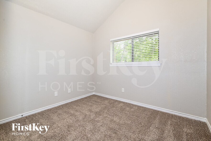 Building Photo - 4022 Rustic Trail