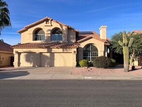 Building Photo - 4746 W Carla Vista Dr