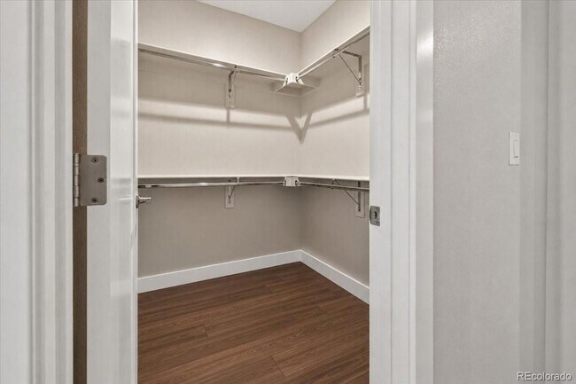 Building Photo - 1407 Rogers Ct