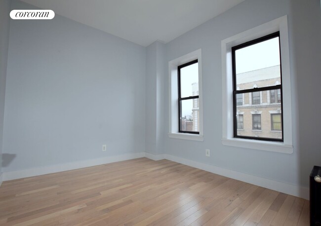 Building Photo - 526 W 139th St