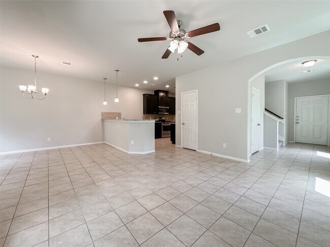 Building Photo - 105 Camelot Pl Ct