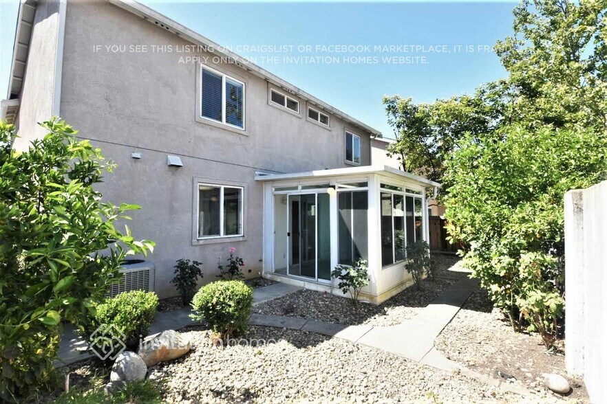 Building Photo - 38 Dawn Rose Way