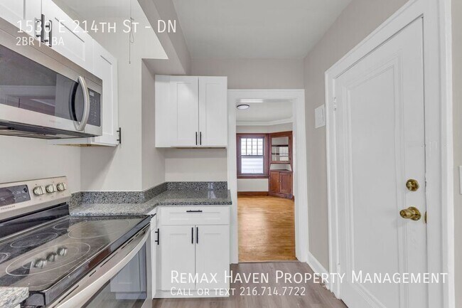 Building Photo - 1530 E 214th St