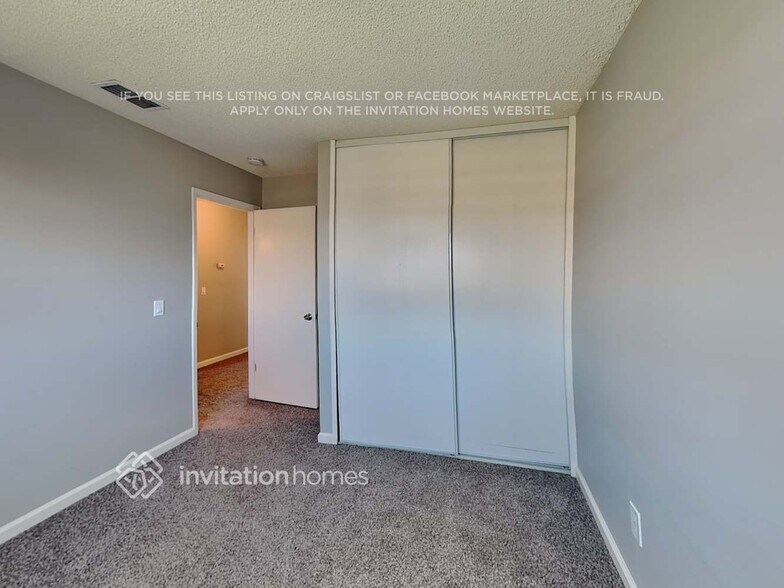 Building Photo - 520 Trumpeter Dr