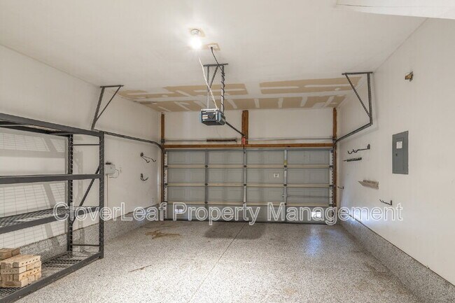 Building Photo - 6323 Big Bend Cove