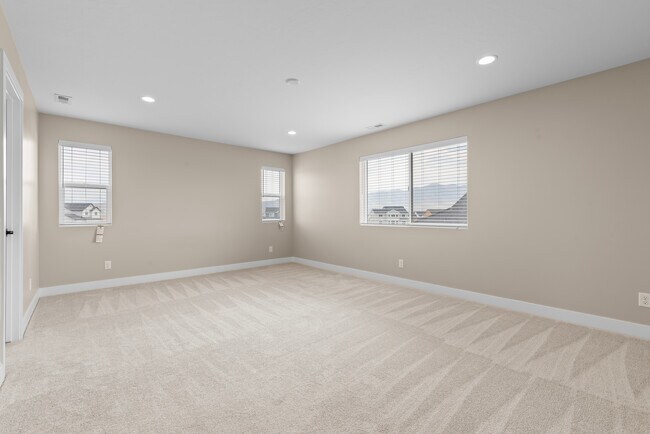 Building Photo - 874 Windsong Wy