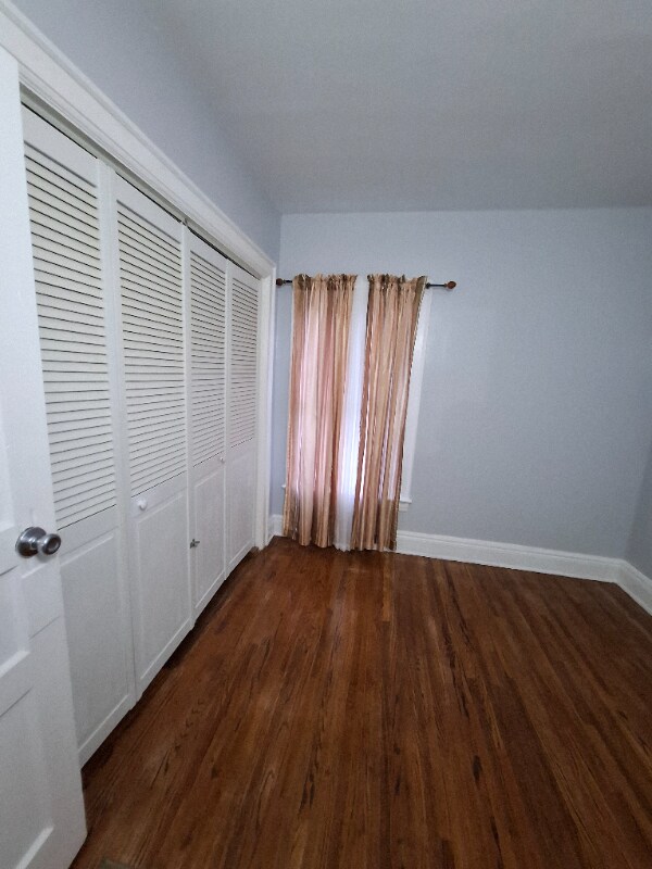 Building Photo - 31 Auchinvole Ave