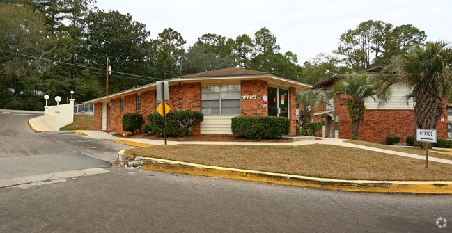Building Photo - Rockbrook Garden Apartments