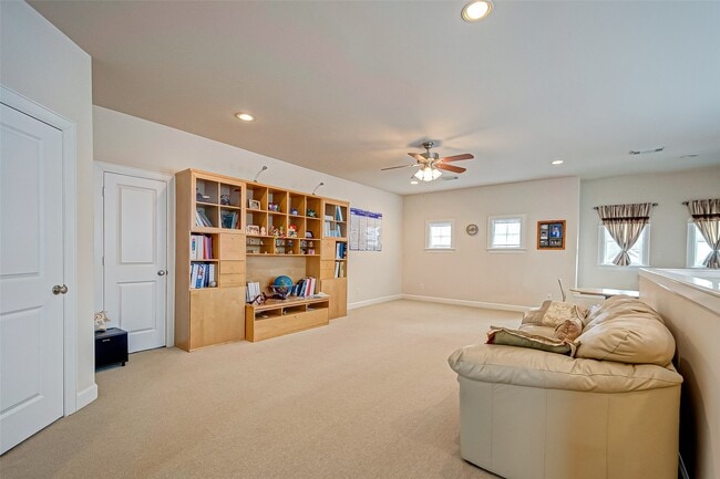 Building Photo - 6331 W Mystic Meadow